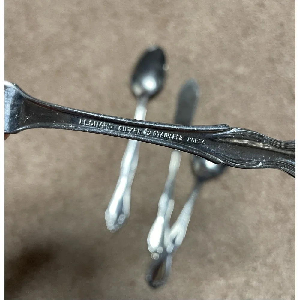 Vintage 4 Piece Leonard Silver Spreader Oneida‎ Ltd Deluxe 2 Spreader 2 Spoons